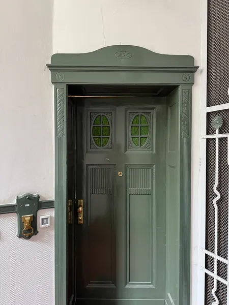 Zuhause mit 6 Zimmern und viel Platz in Charlottenburg — photo 1